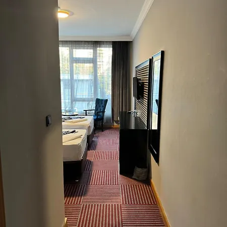 Efes Отель 2*